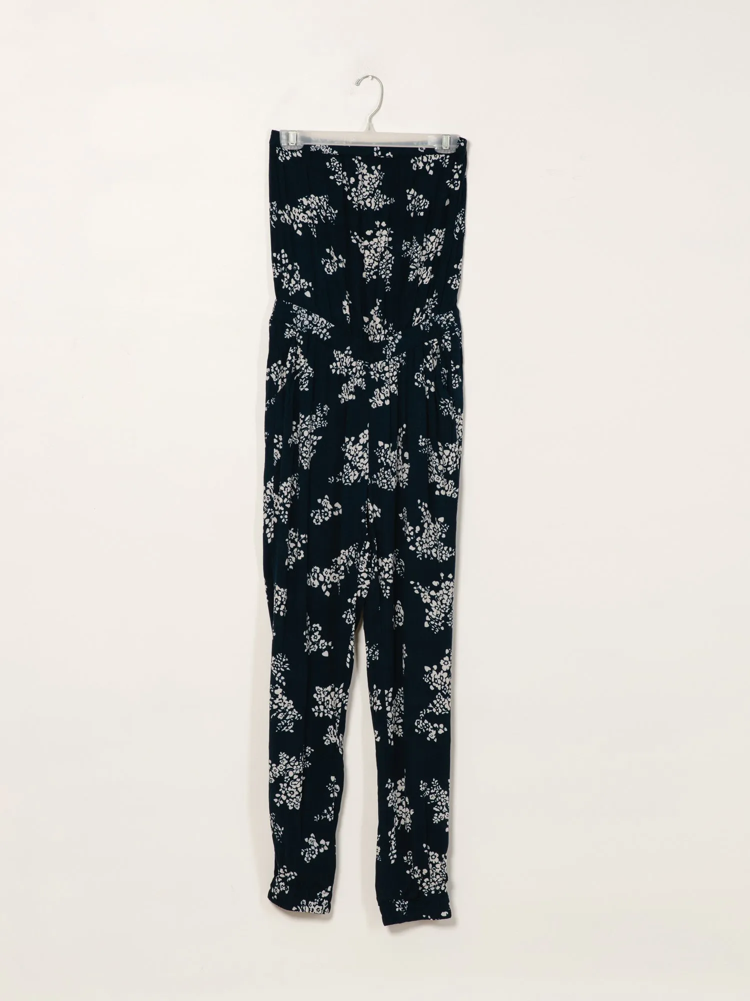 HARLOW ELLIE PRINTED TUBE JUMPSUIT - CLEARANCE sold by Boathouse product image thumbnail 4