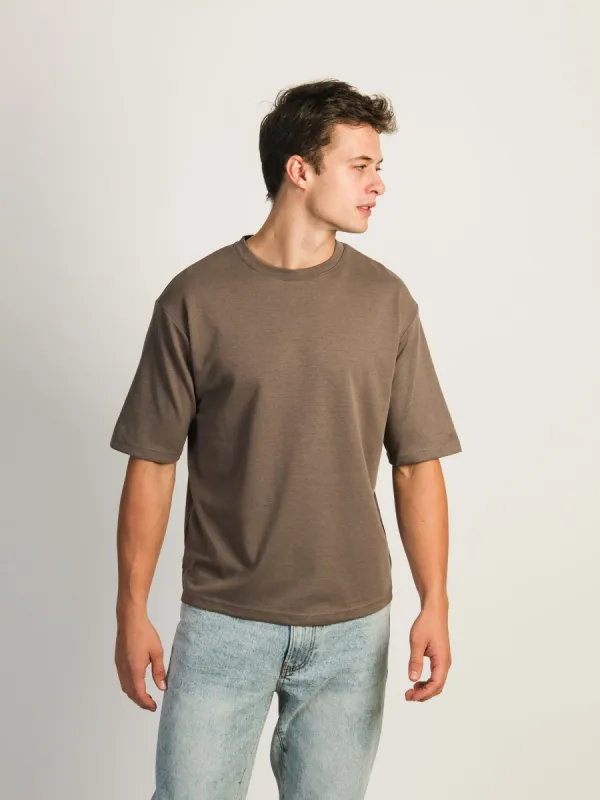 BOXY FIT TEE- TIEDE sold by Boathouse