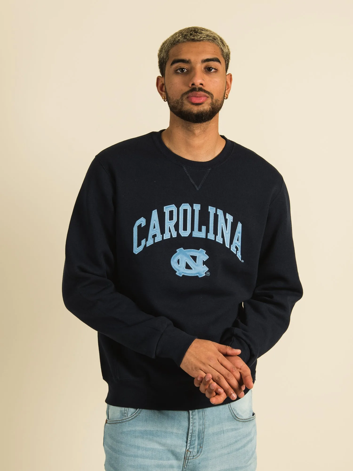 NCAA CAROLINA CREWNECK sold by Boathouse product image thumbnail 3
