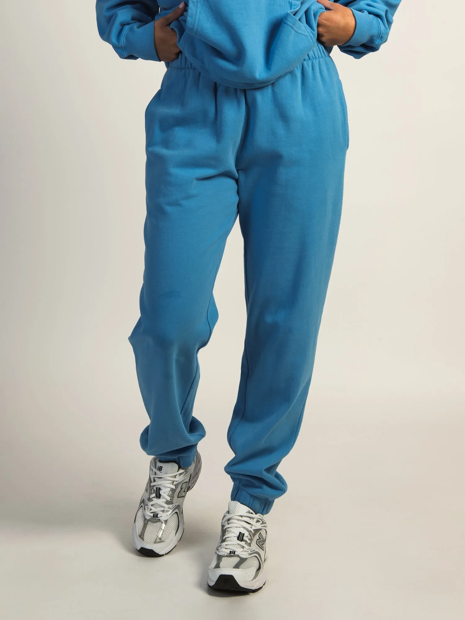 HARLOW JORDANA RELAXED SWEATPANT - ELECTRIC BLUE sold by Boathouse product image thumbnail 2