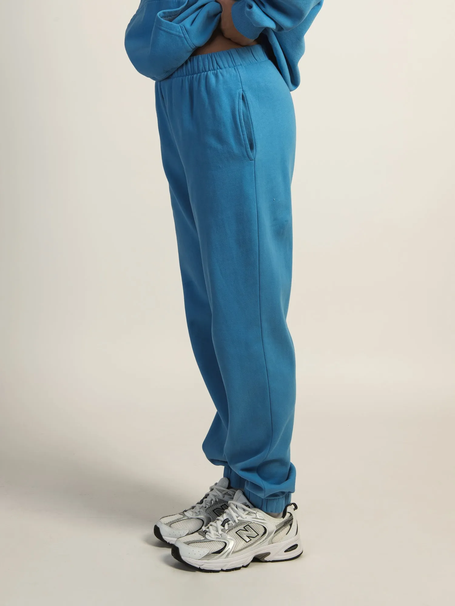 HARLOW JORDANA RELAXED SWEATPANT - ELECTRIC BLUE sold by Boathouse product image thumbnail 4