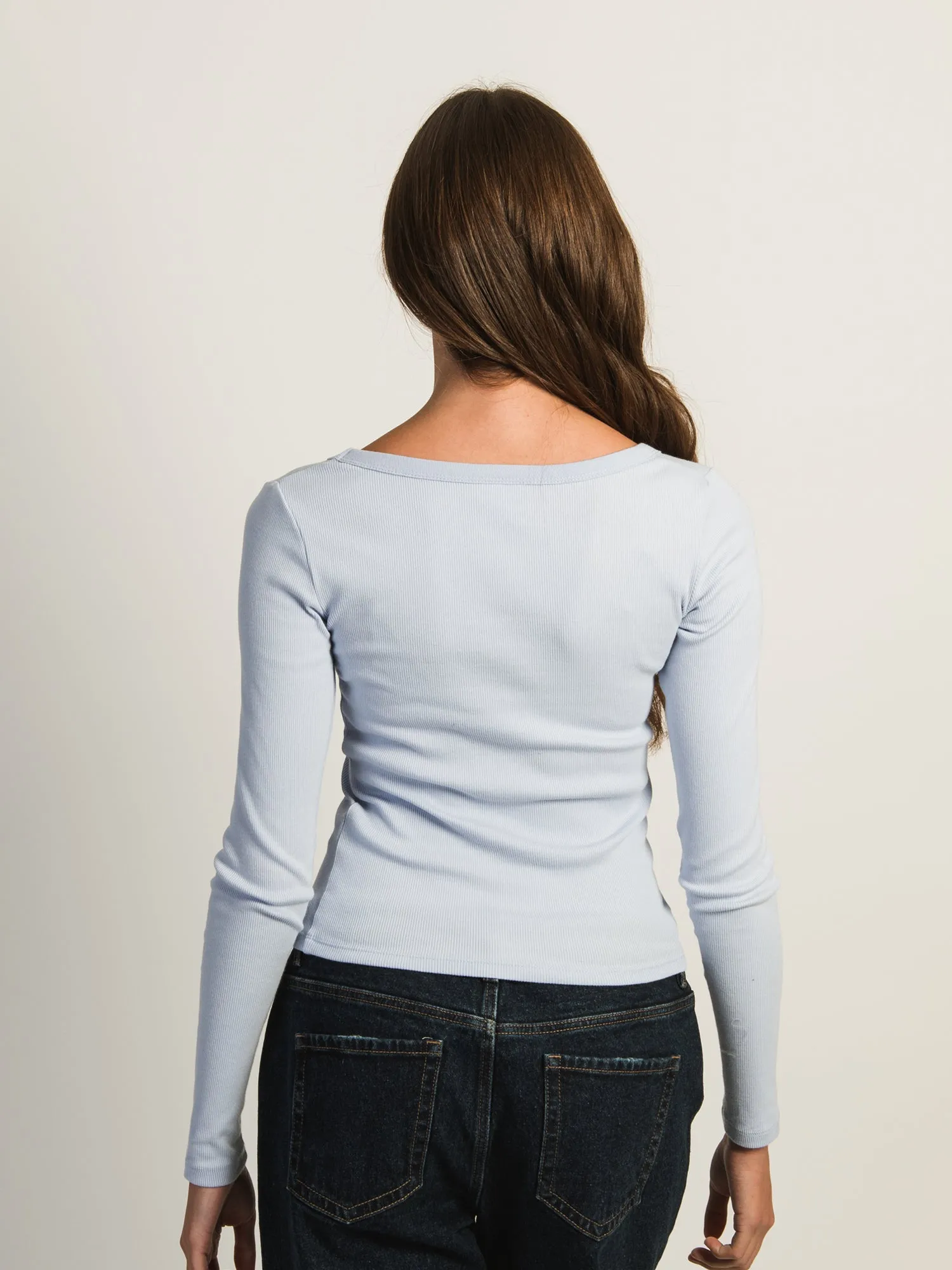 HARLOW ESSENTIAL LONG SLEEVE SCOOPNECK - PERIWINKLE sold by Boathouse product image thumbnail 4