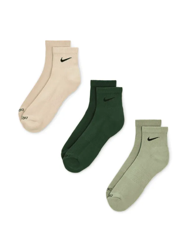 NIKE EVRYDAY CUSHIONED DRI-FIT SOCK 6PK sold by Boathouse