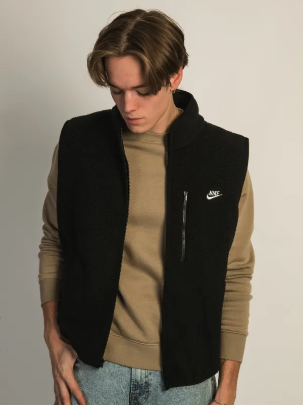 NIKE CLUB WINTER VEST sold by Boathouse