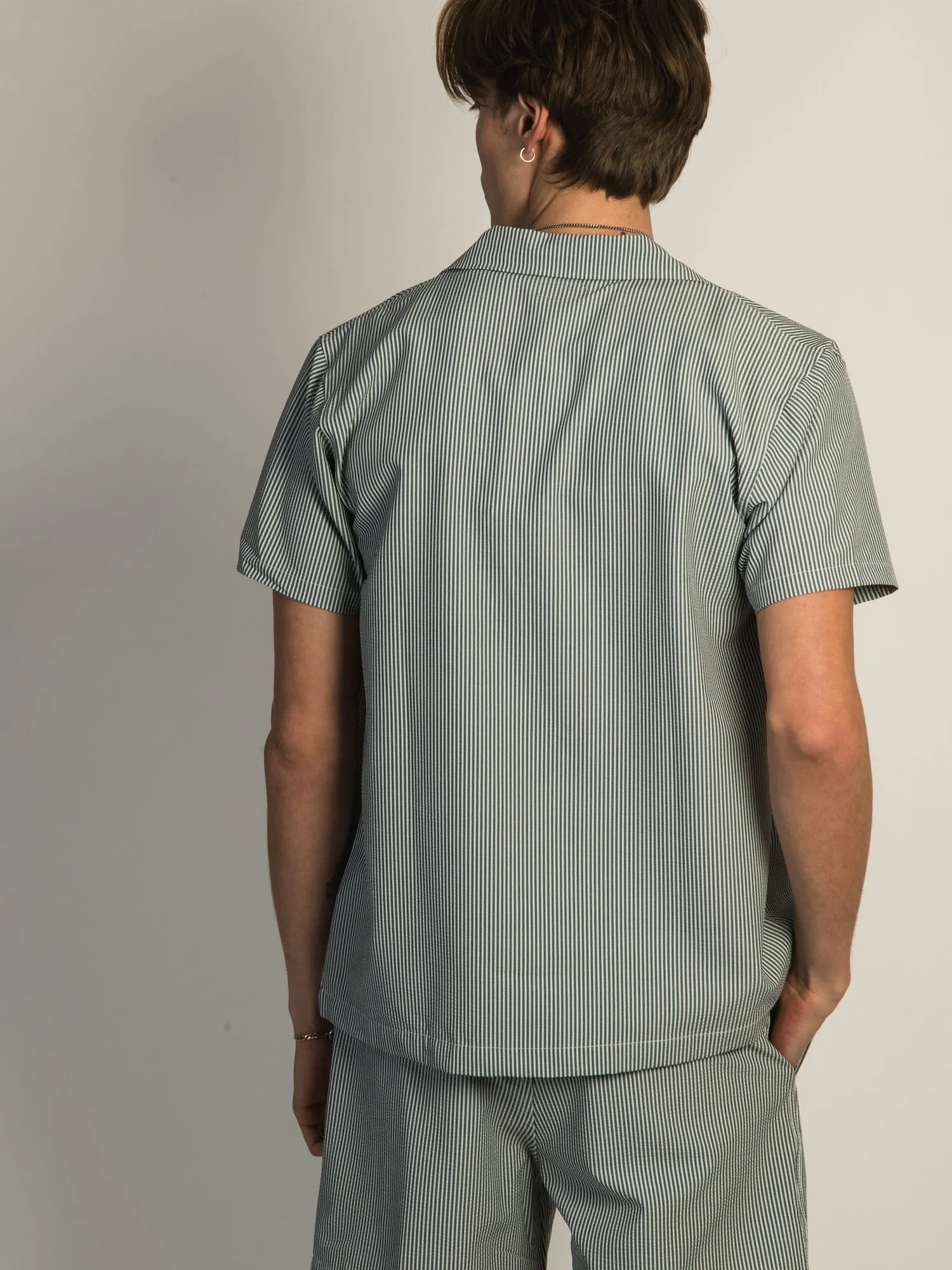 ISLAND HAZE SEERSUCKER SHORT SLEEVE WOVEN - BLACK sold by Boathouse product image thumbnail 3