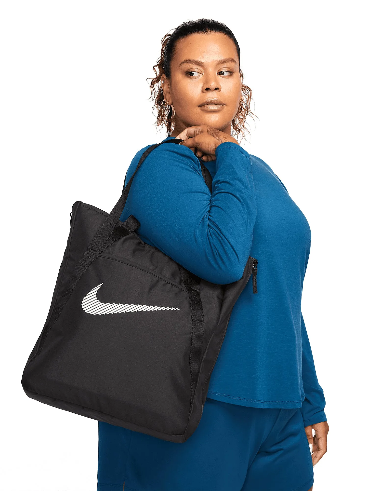 NIKE GYM TOTE BAG 28L - BLACK sold by Boathouse product image thumbnail 2