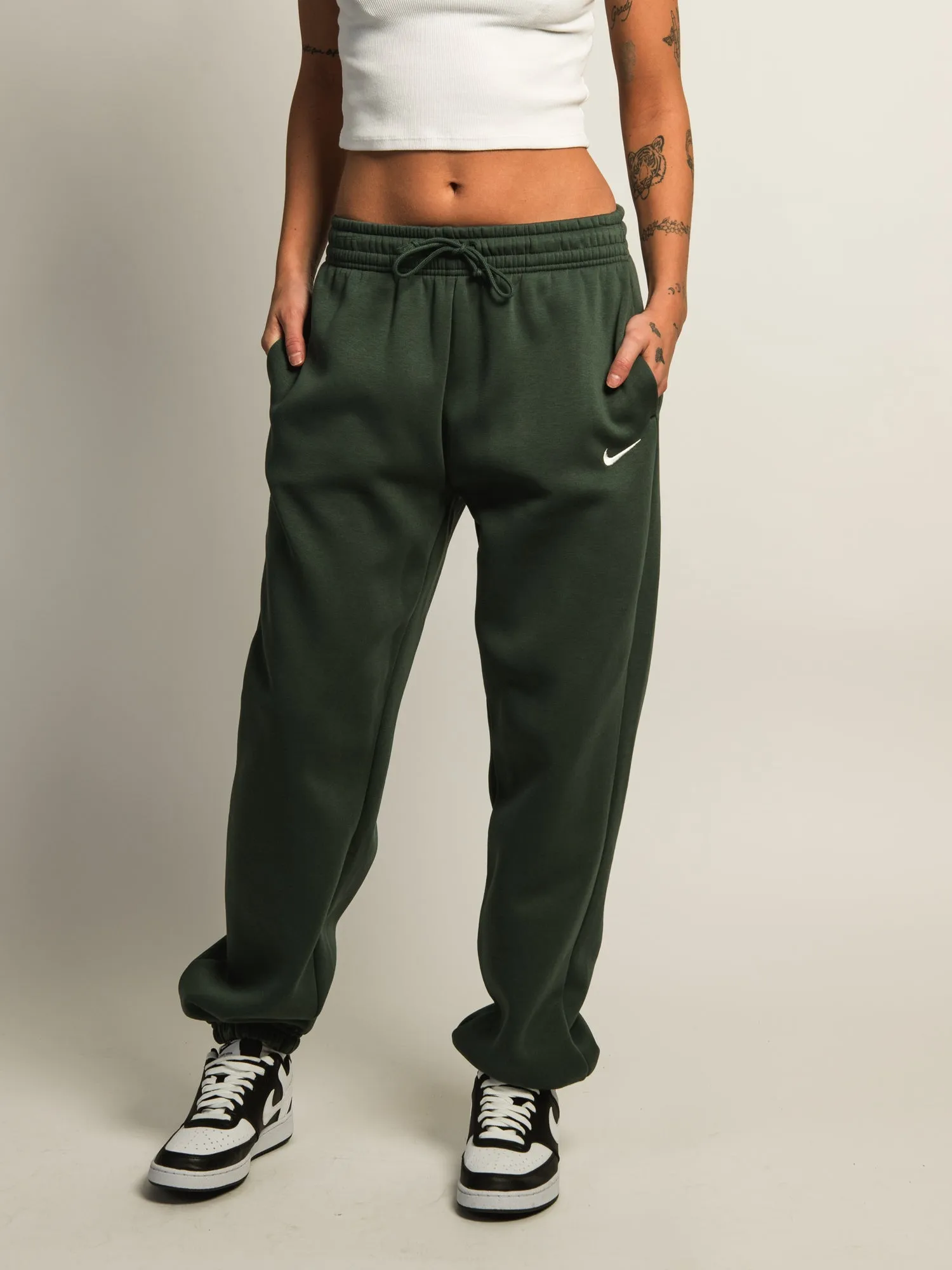NIKE SPORTSWEAR PHOENIX FLEECE OVERSIZED PANT sold by Boathouse