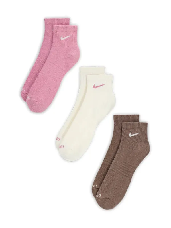 NIKE EVRYDAY CUSHIONED DF ANKLE SOCK sold by Boathouse