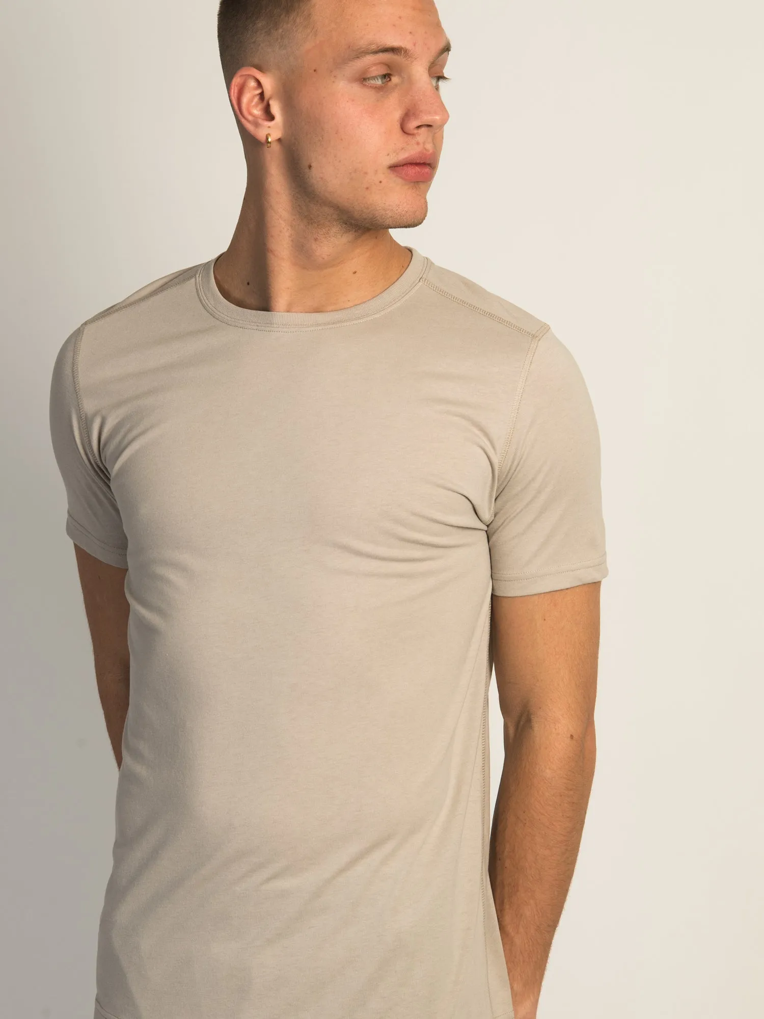 VICTOR CREWNECK TEE - PEBBLE sold by Boathouse product image thumbnail 3