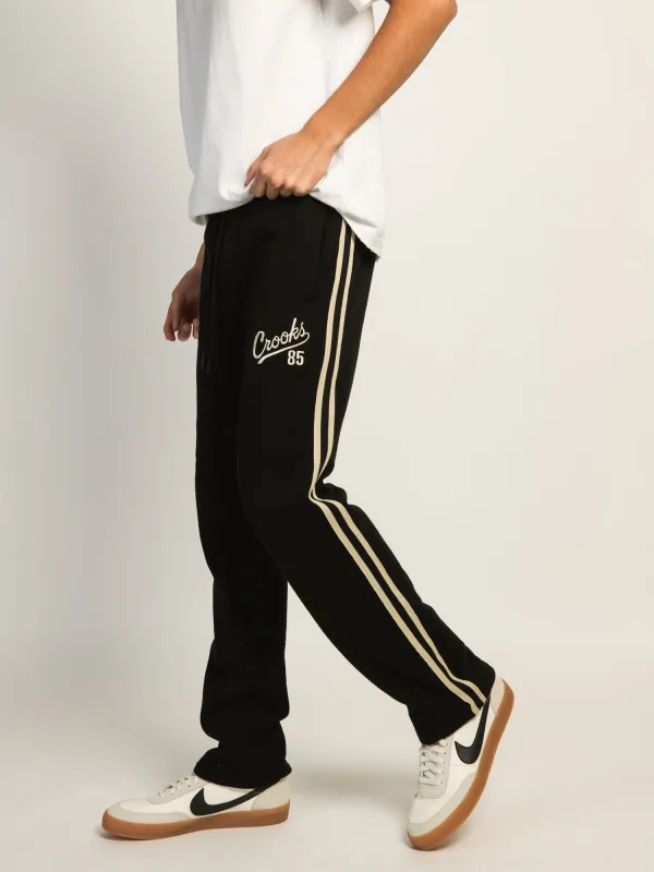 CROOKS & CASTLES 85' OPEN BTM FLC PANT - BLACK sold by Boathouse