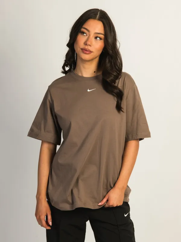 NIKE SPORTSWEAR ESSENTIAL OVERSIZED T-SHIRT sold by Boathouse