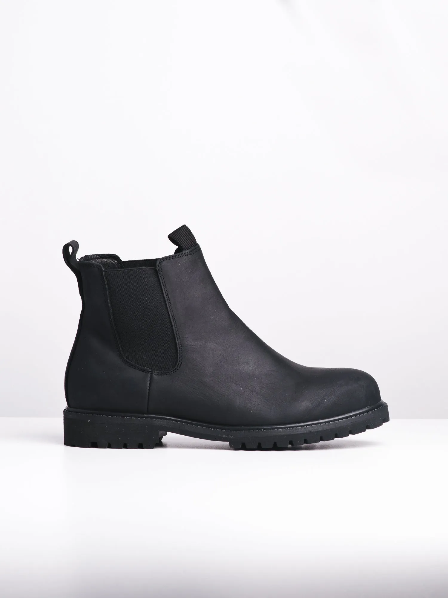 MENS FINLEY - BLACK-D4B - CLEARANCE sold by Boathouse