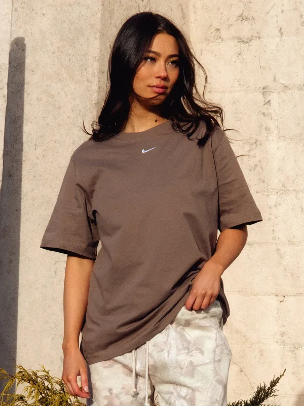 NIKE SPORTSWEAR ESSENTIAL OVERSIZED T-SHIRT sold by Boathouse