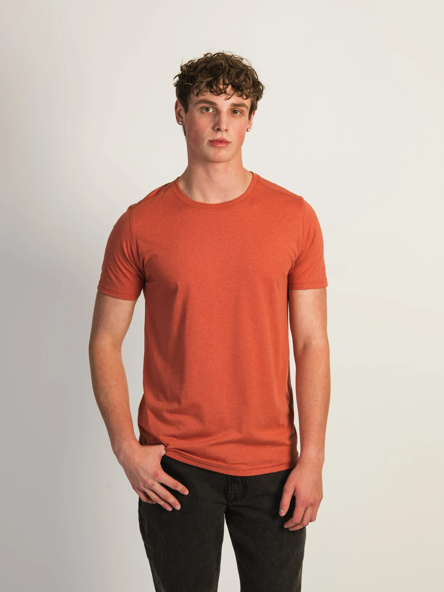 VICTOR CREWNECK TEE - CORAL sold by Boathouse