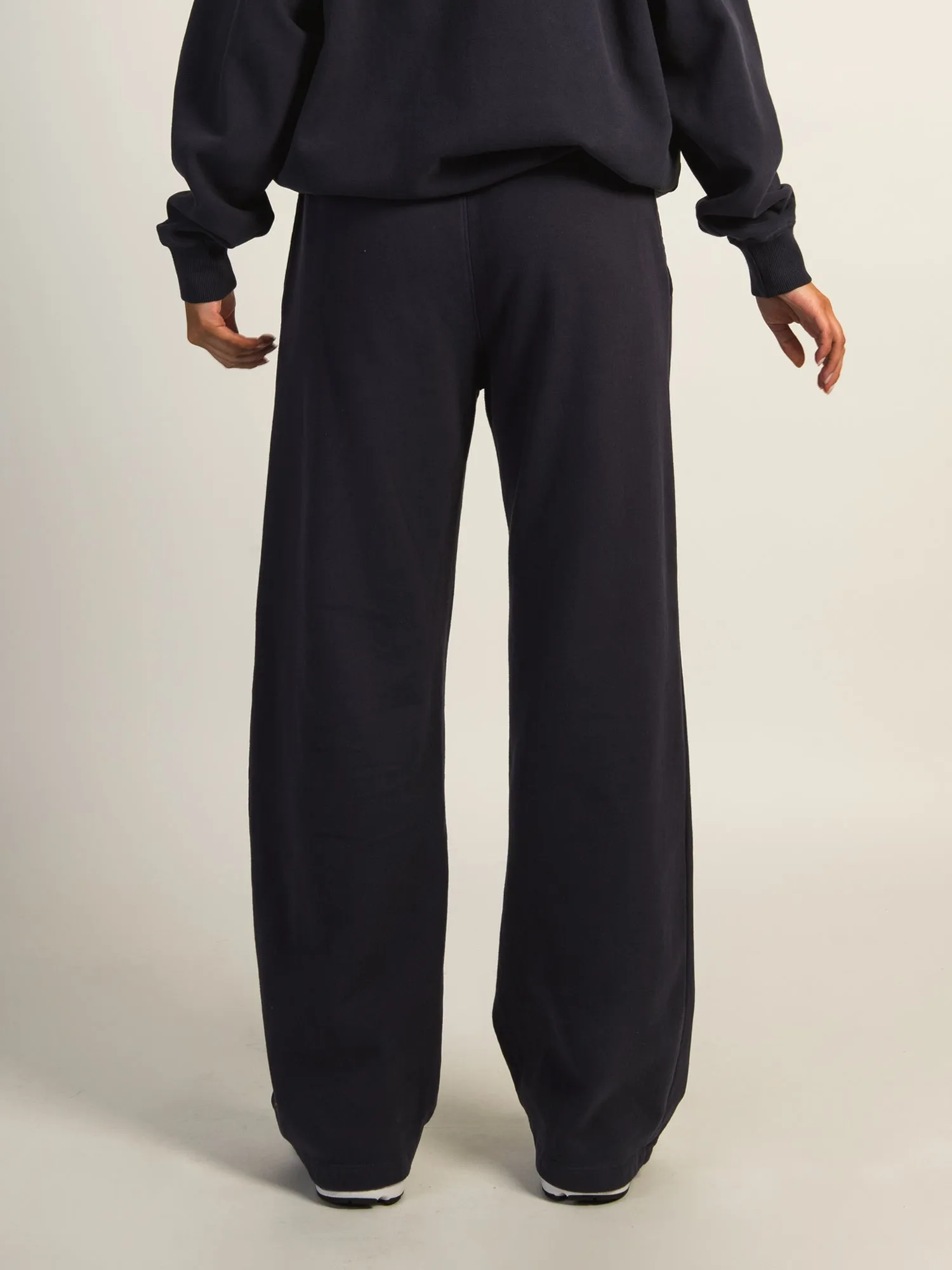 HARLOW STELLA STRAIGHT LEG SWEATPANT - NEW YORK sold by Boathouse product image thumbnail 4