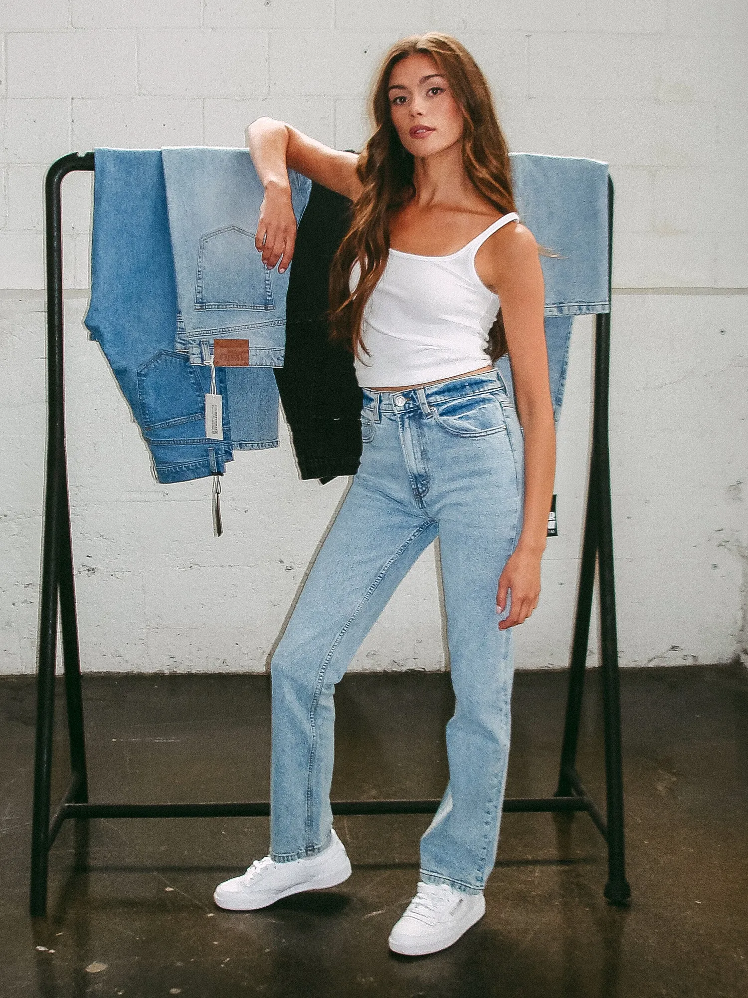 HARLOW HIGH-RISE STRAIGHT JEAN - LIGHT WASH sold by Boathouse