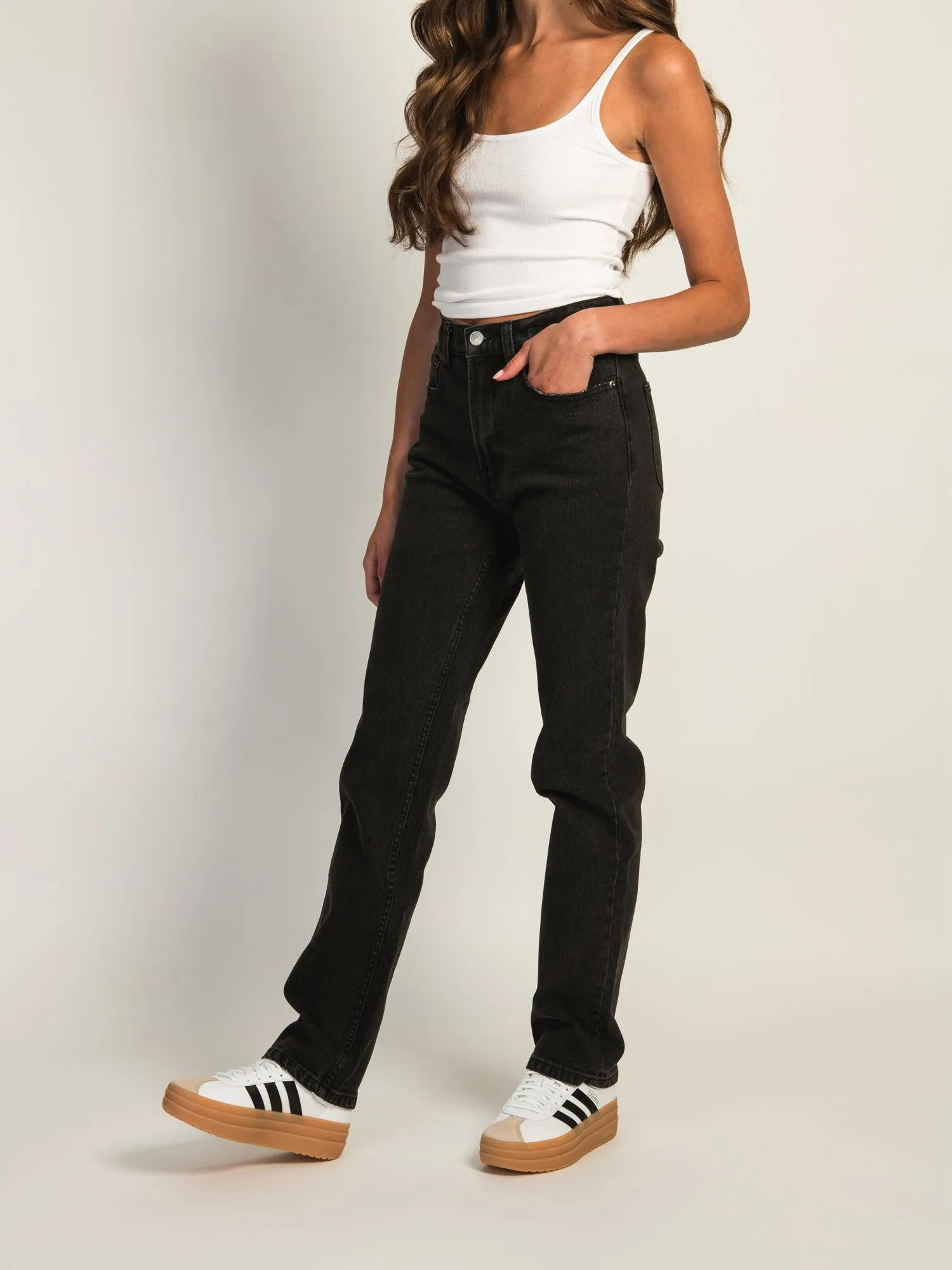 HARLOW HIGH-RISE STRAIGHT JEAN - BLACK sold by Boathouse product image thumbnail 5