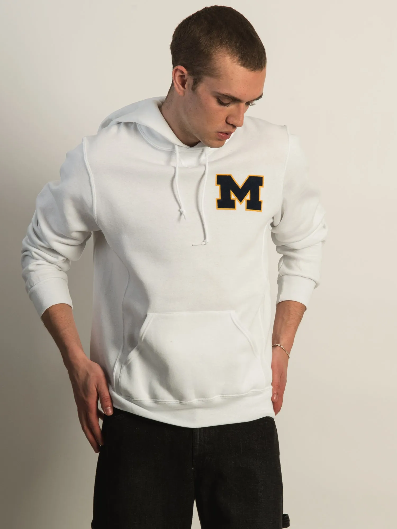 NCAA MICHIGAN PULLOVER HOODIE sold by Boathouse product image thumbnail 4