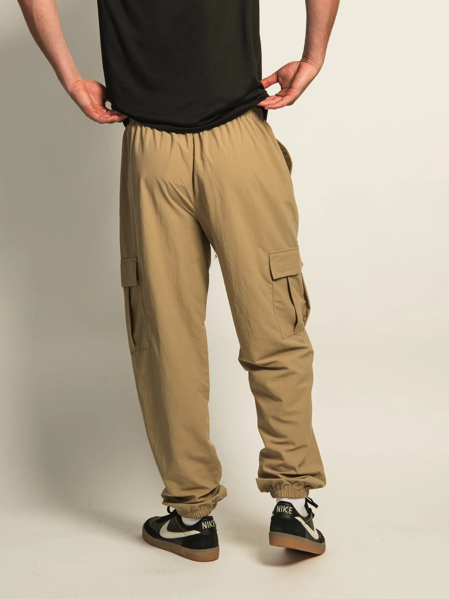 NIKE NYLON WOVEN CARGO PANT sold by Boathouse product image thumbnail 5