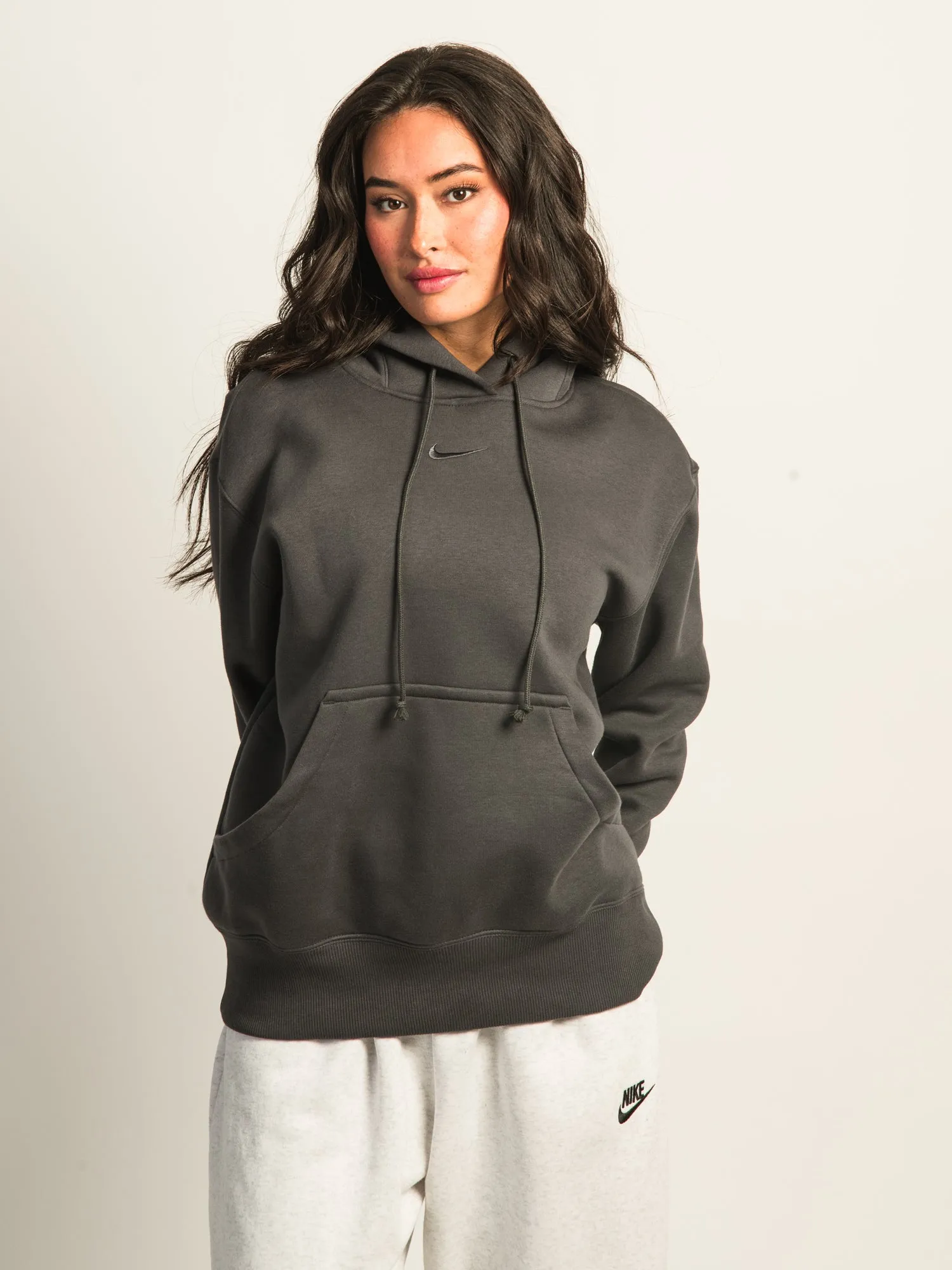 NIKE SPORTSWEAR PHOENIX FLEECE OVERSIZED PULL OVER sold by Boathouse product image thumbnail 3