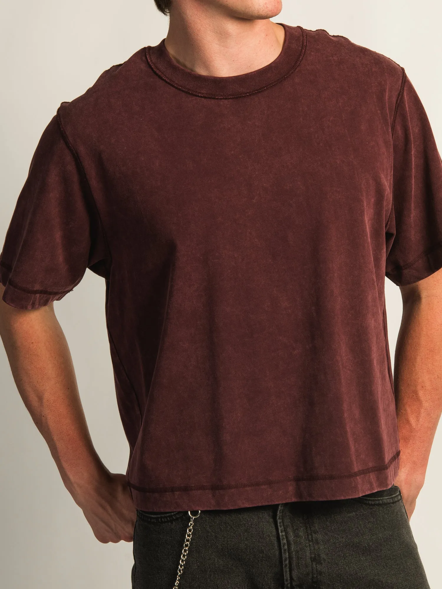 KOLBY SHORT CUT HEAVYWEIGHT TEE - PLUM sold by Boathouse product image thumbnail 4