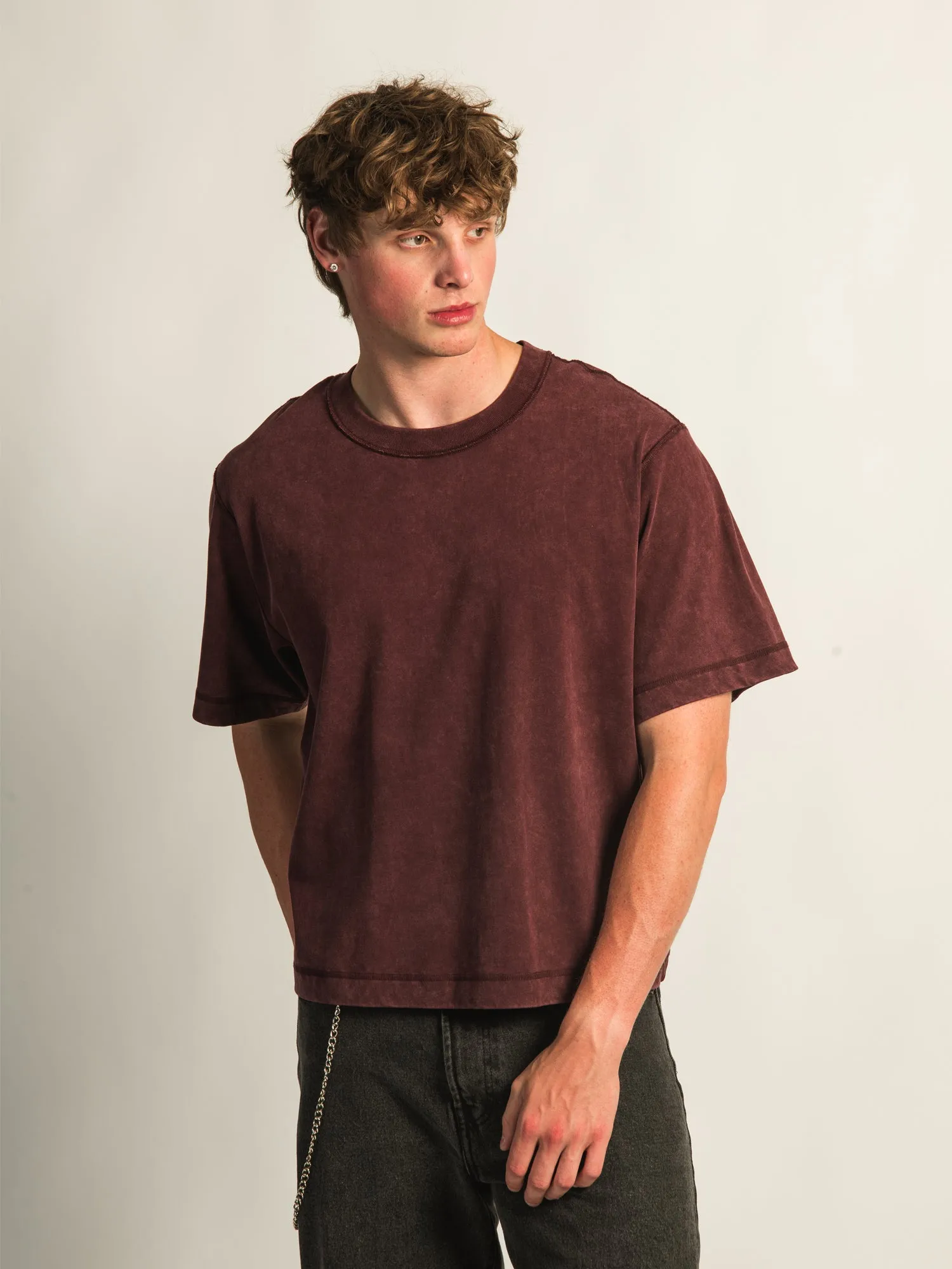 KOLBY SHORT CUT HEAVYWEIGHT TEE - PLUM sold by Boathouse product image thumbnail 2