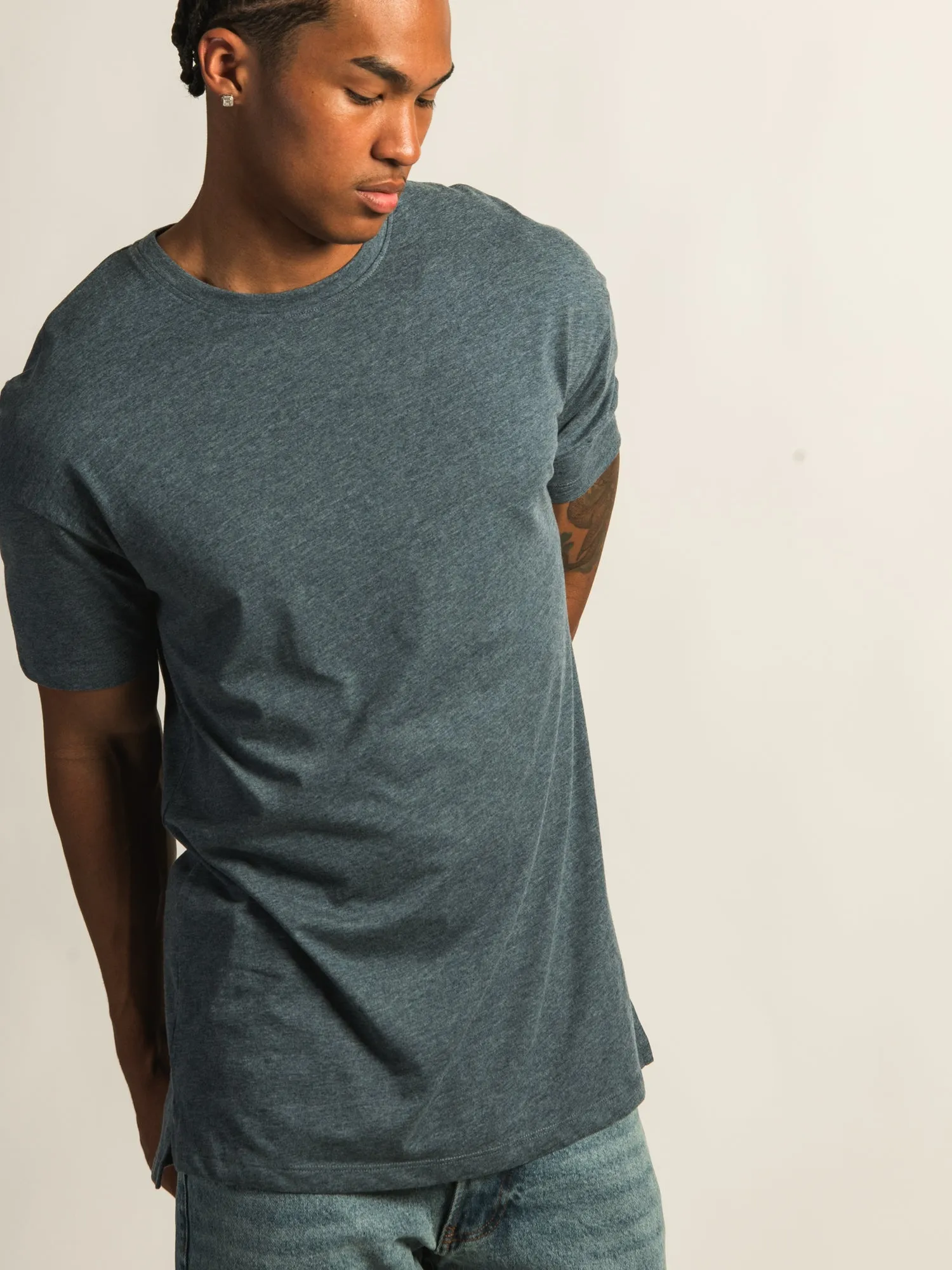 LONG FIT TEE- NAVY sold by Boathouse product image thumbnail 3