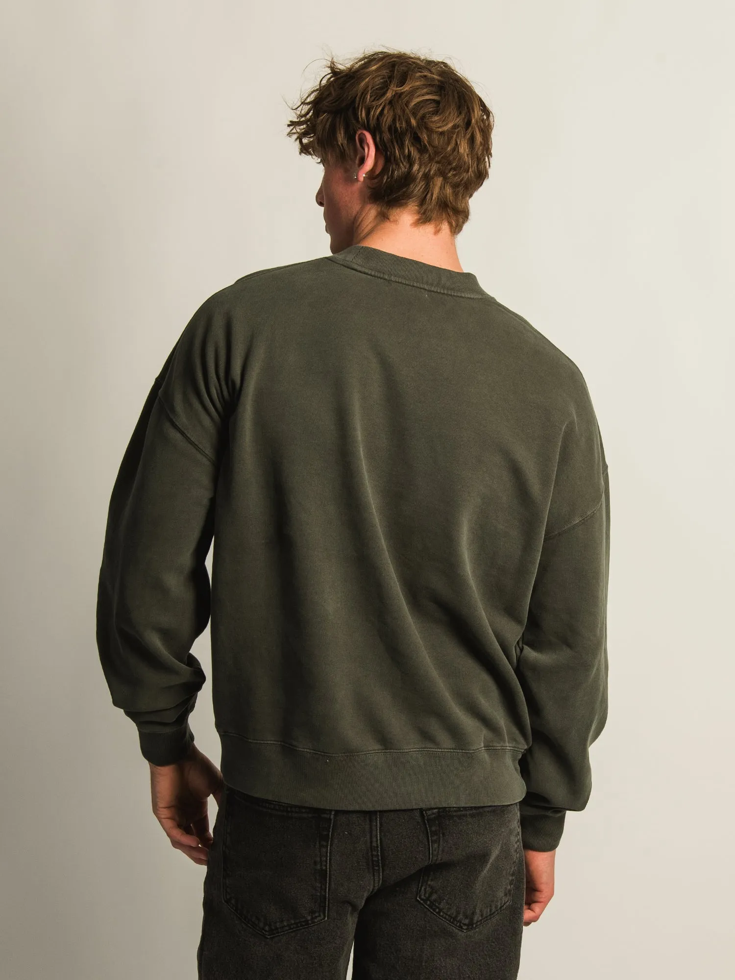 KOLBY RELAXED CREW FIT - GREEN sold by Boathouse product image thumbnail 5