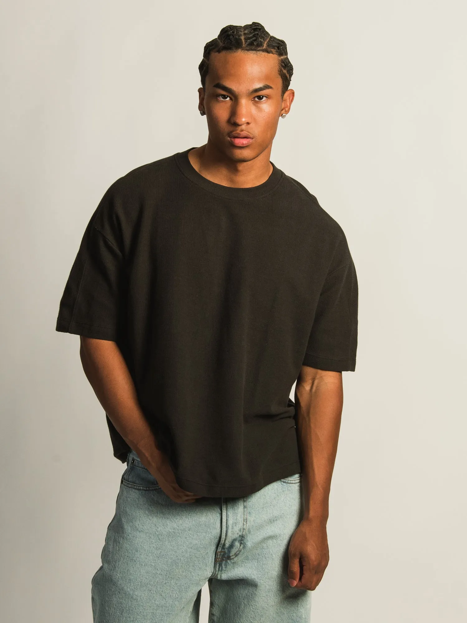 KOLBY SHORT CUT KNIT TEE- BLACK sold by Boathouse