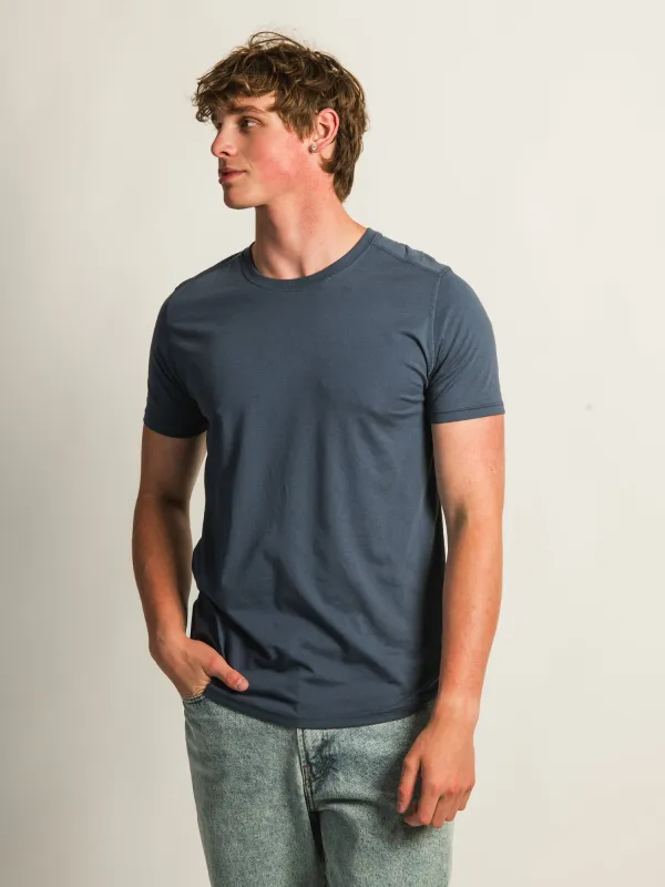 VICTOR CREWNECK - PERIWINKLE made by Boathouse