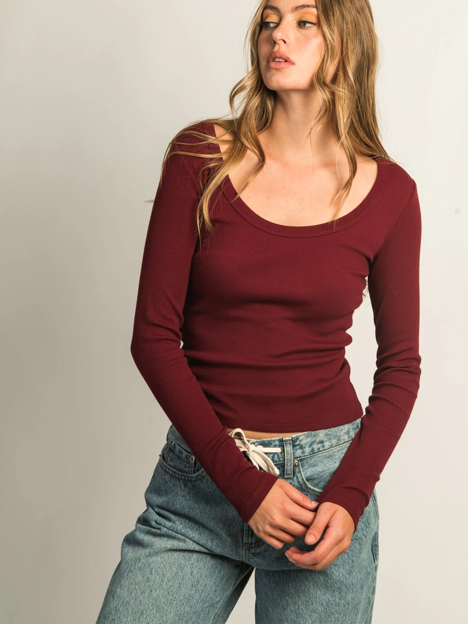 HARLOW ESSENTIAL LONG SLEEVE SCOOP NECK - BURGUNDY sold by Boathouse product image thumbnail 3