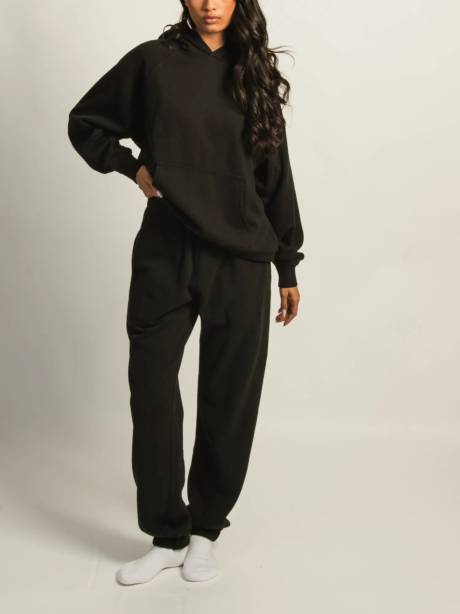 HARLOW JORDANA RELAXED SWEATPANT - BLACK sold by Boathouse product image thumbnail 2
