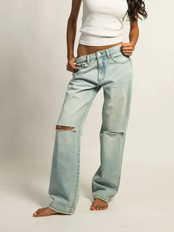 HARLOW BAGGY DISTRESSED JEAN sold by Boathouse