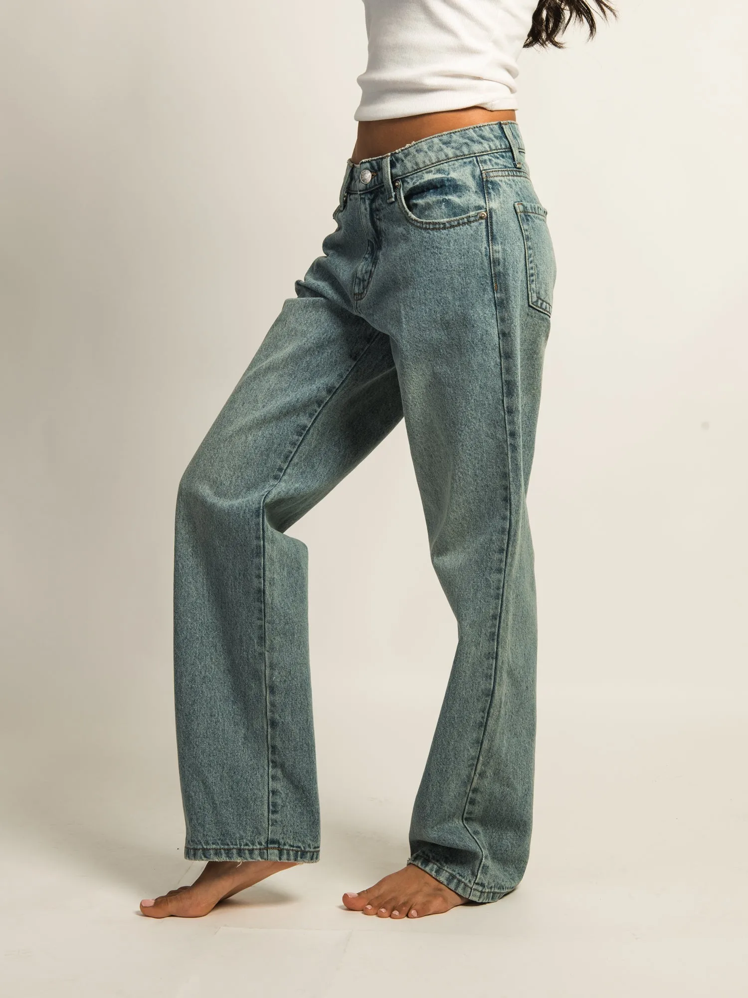 HARLOW BAGGY JEAN - MID WASH sold by Boathouse product image thumbnail 3
