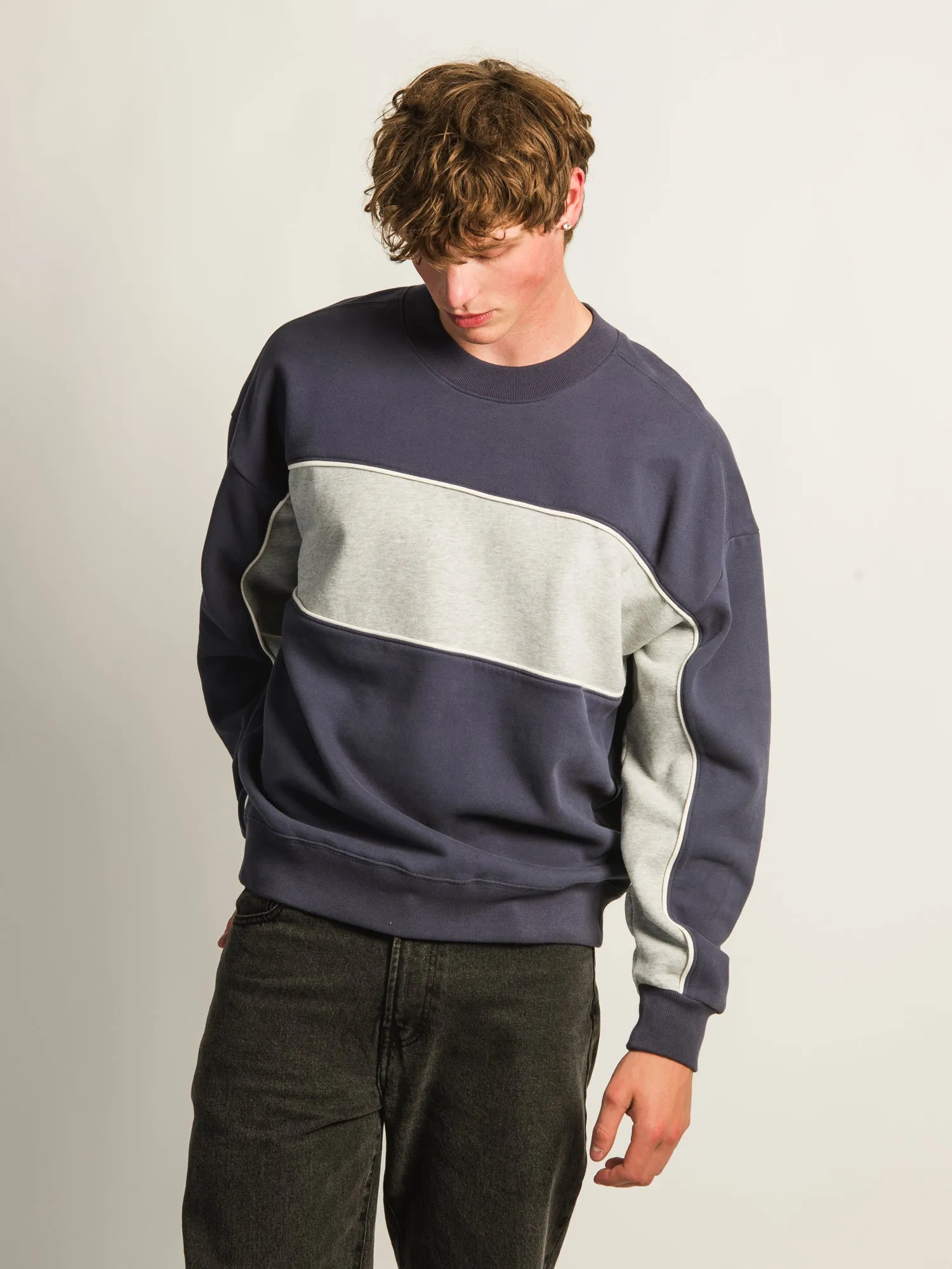 KOLBY STRIPED RELAXED CREW FIT - PERIWINKLE sold by Boathouse product image thumbnail 2