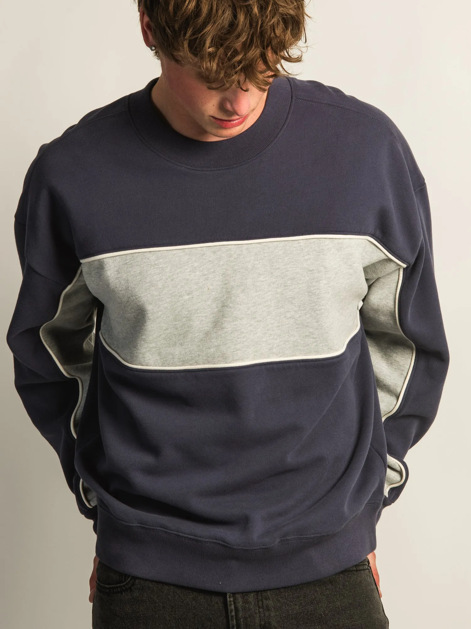 KOLBY STRIPED RELAXED CREW FIT - PERIWINKLE sold by Boathouse product image thumbnail 4