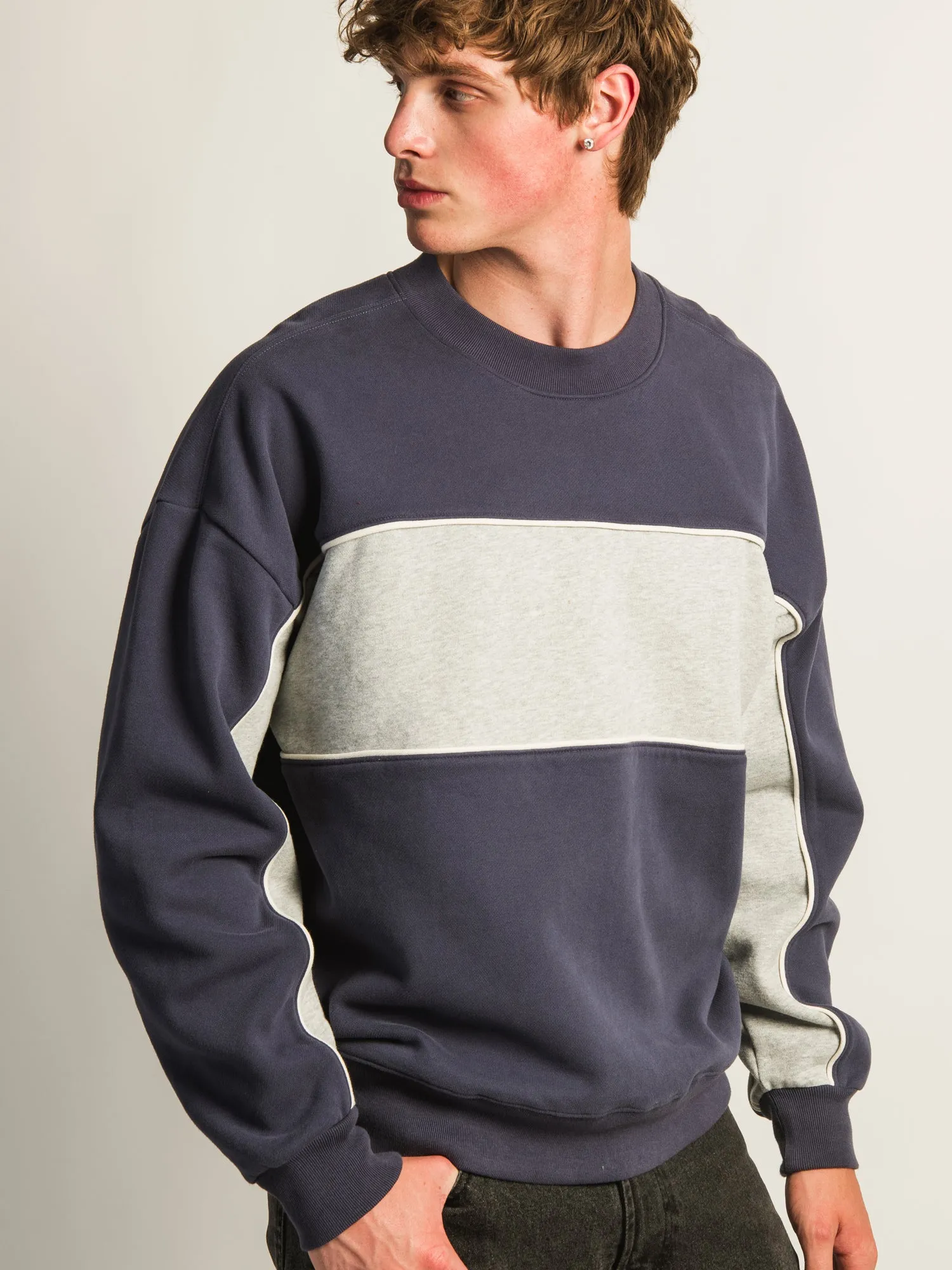 KOLBY STRIPED RELAXED CREW FIT - PERIWINKLE sold by Boathouse product image thumbnail 5