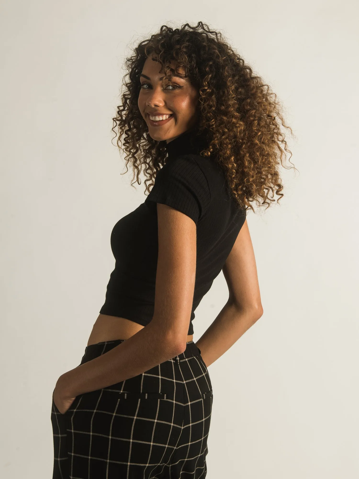 HARLOW PHEOBE SLIM MOCKNECK - CLEARANCE sold by Boathouse product image thumbnail 4