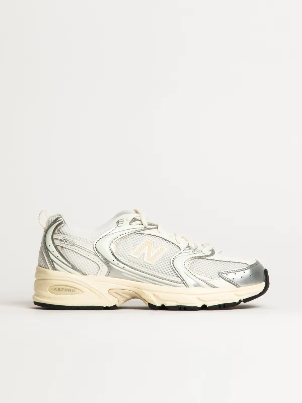 WOMENS NEW BALANCE THE 530 SNEAKER - SILVER METALLIC LINEN sold by Boathouse