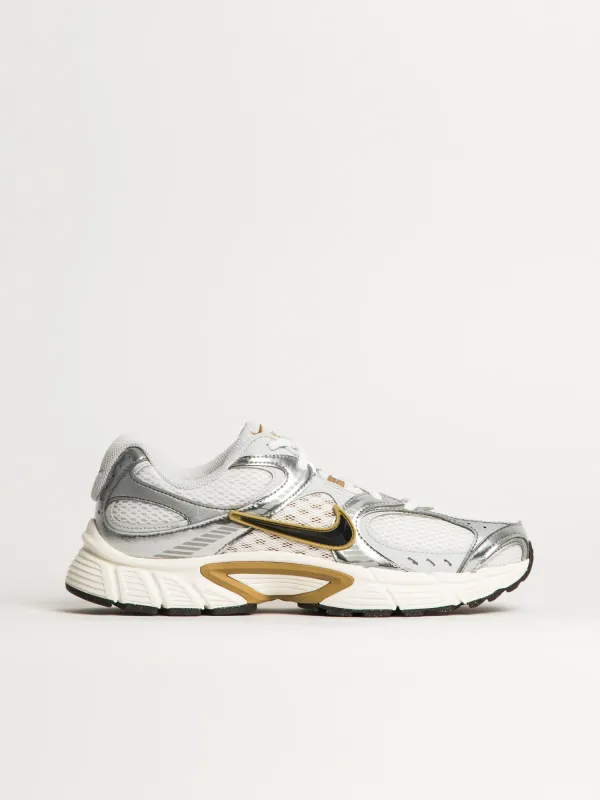 MENS NIKE V5 RNR SNEAKER - WHITE/ASH sold by Boathouse