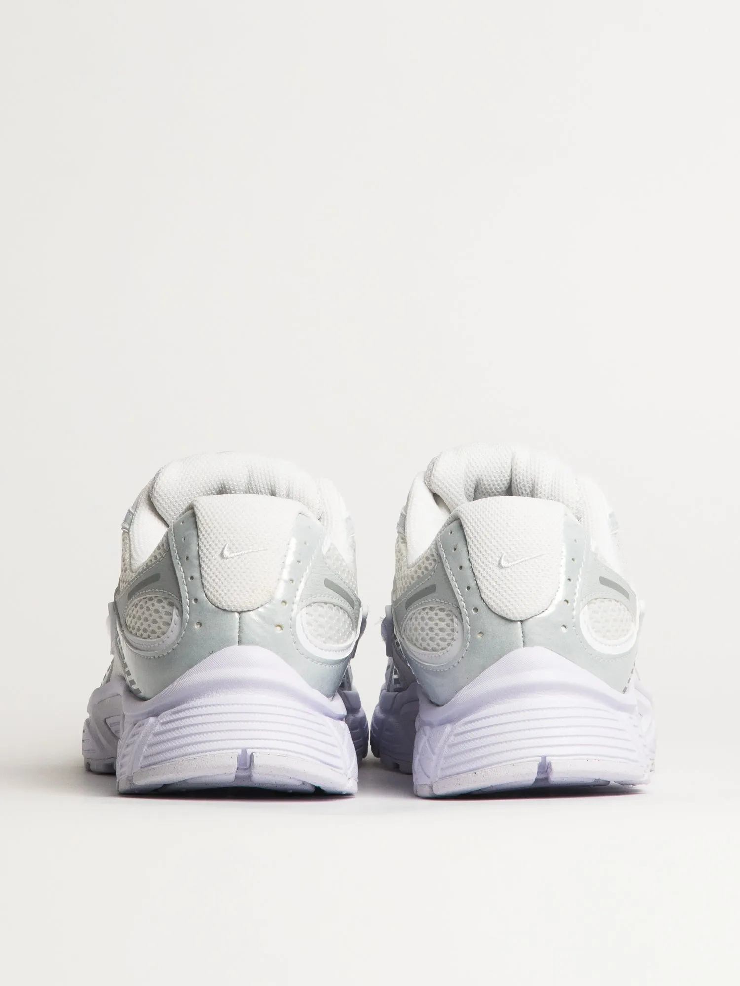 MENS NIKE V5 RNR SNEAKER - WHITE sold by Boathouse product image thumbnail 4