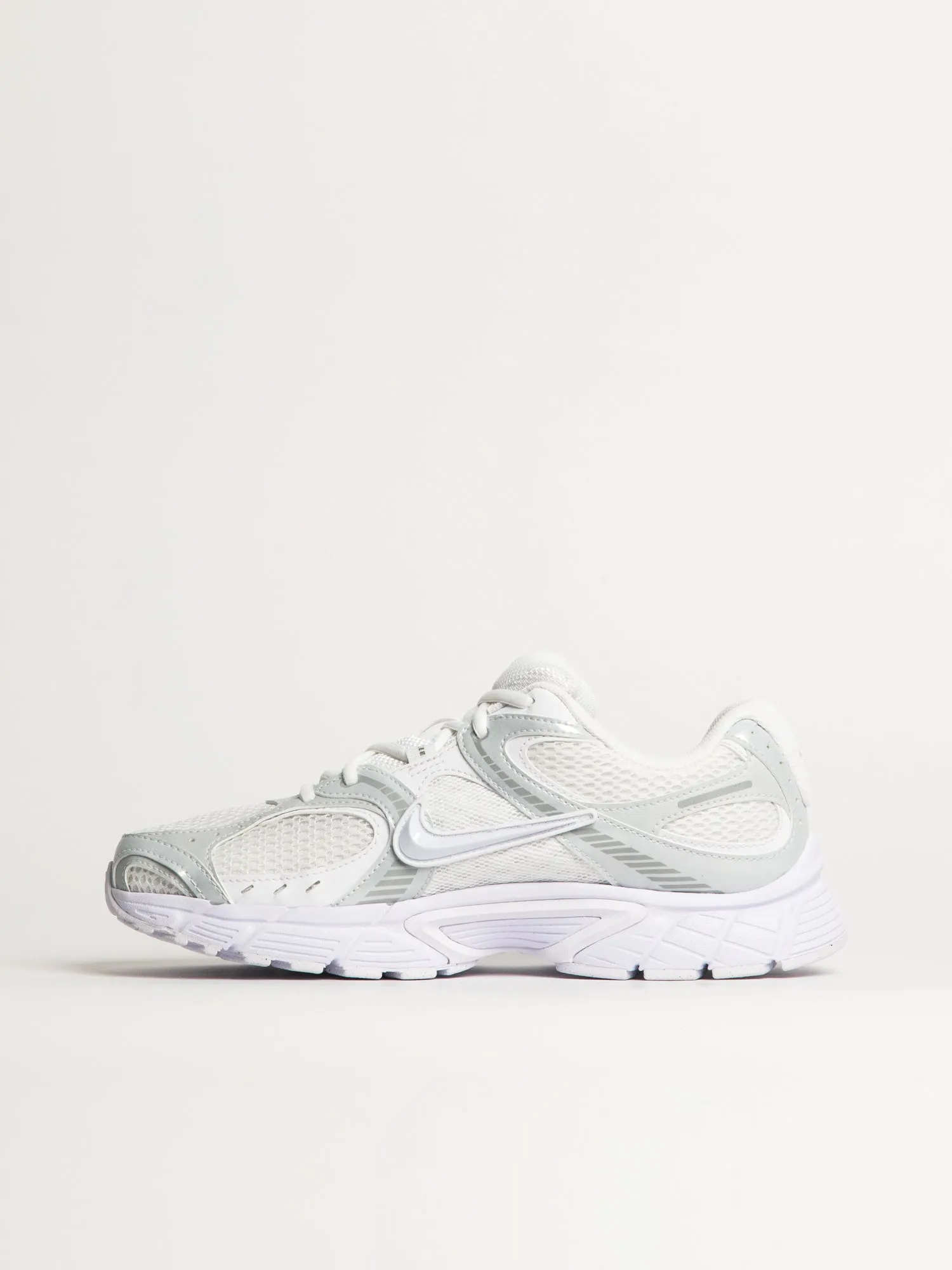 MENS NIKE V5 RNR SNEAKER - WHITE sold by Boathouse product image thumbnail 3