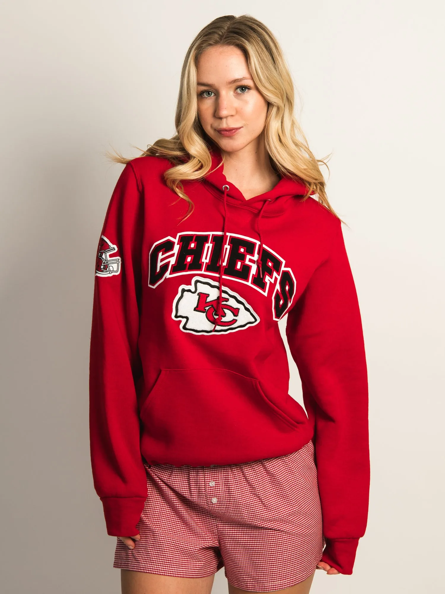 NFL KANSAS CITY CHEIFS EMBROIDERED PULLOVER HOODIE sold by Boathouse product image thumbnail 2