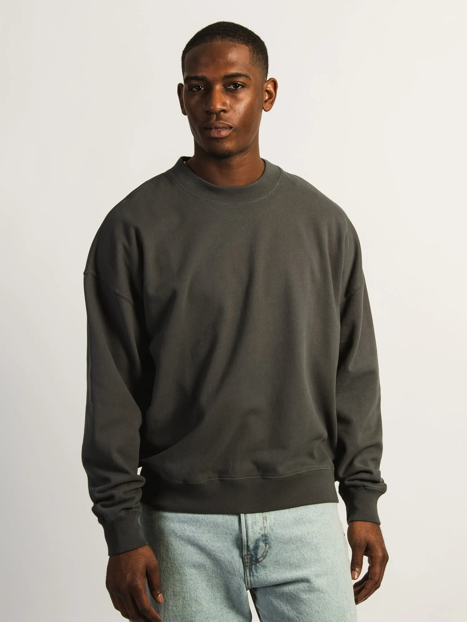 KOLBY RELAXED FIT CREW - ASH sold by Boathouse