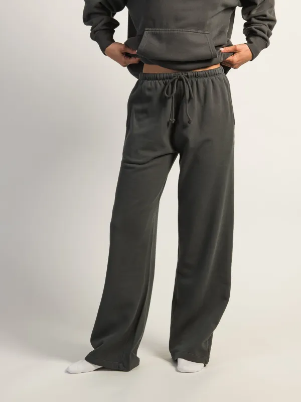 HARLOW STELLA STRAIGHT LEG SWEATPANT - STORM made by Harlow