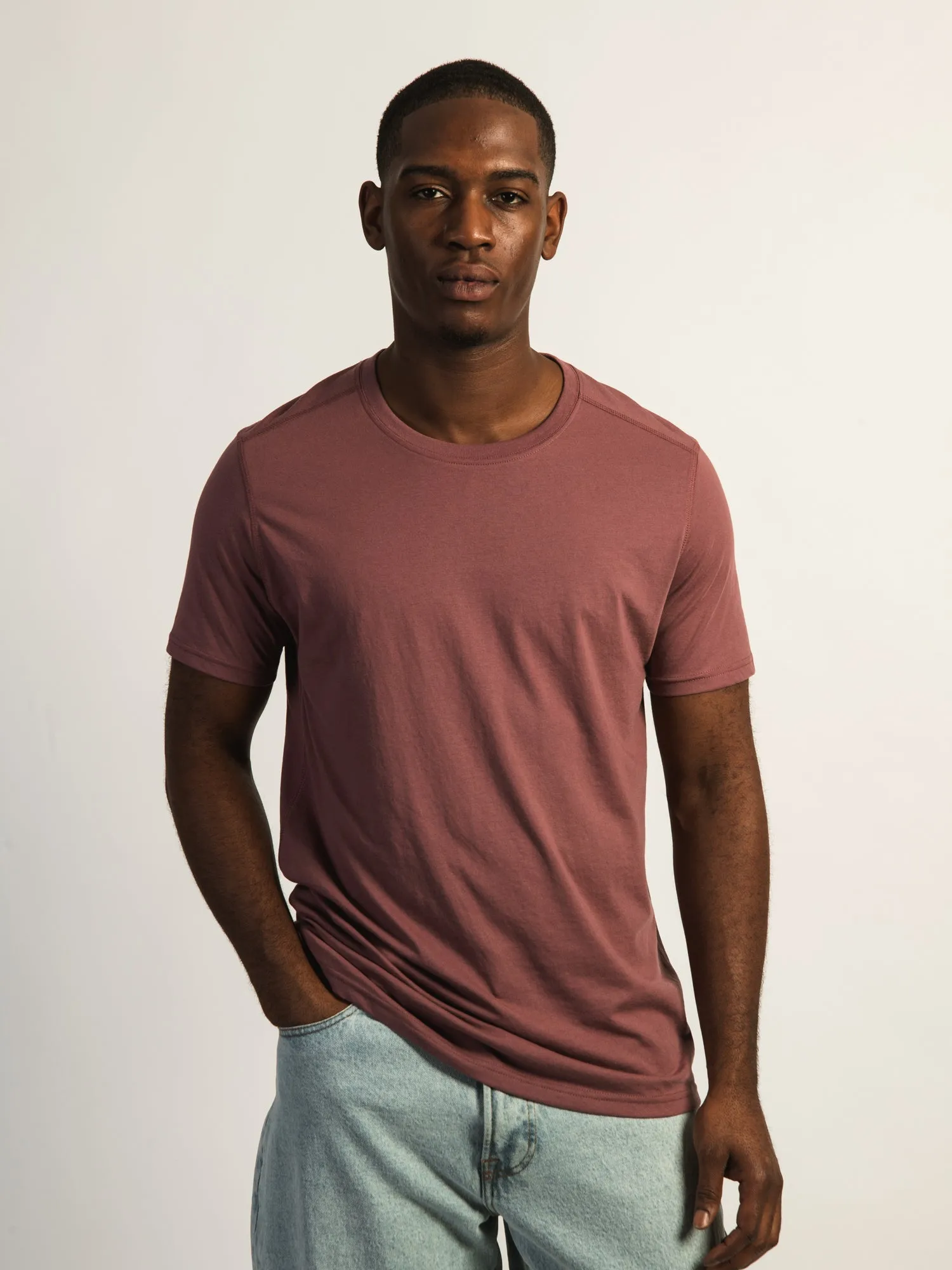 VICTOR CREWNECK - BURGUNDY sold by Boathouse