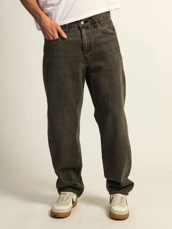 LEVIS 568 LOOSE STRAIGHT 32in - BLK PRTY sold by Boathouse