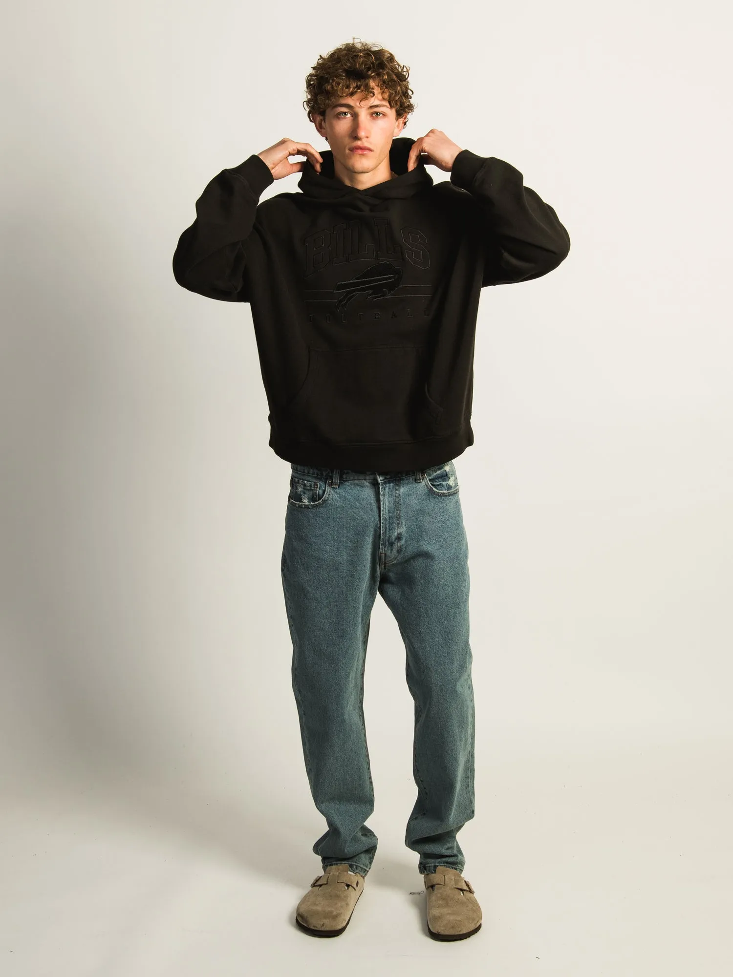NFL BUFFALO BILL PULLOVER HOODIE CHENILLE sold by Boathouse product image thumbnail 2