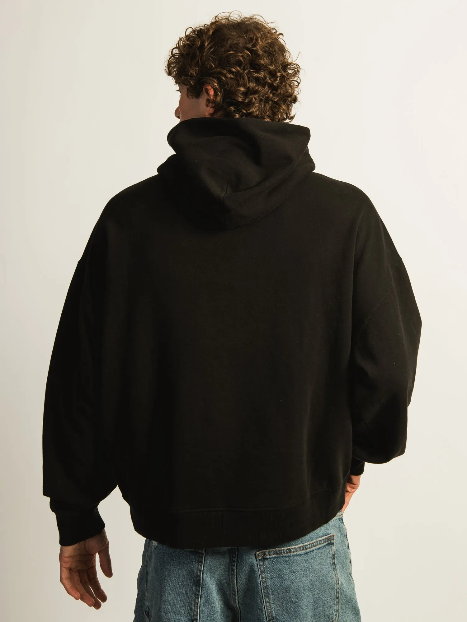 NFL BUFFALO BILL PULLOVER HOODIE CHENILLE sold by Boathouse product image thumbnail 4