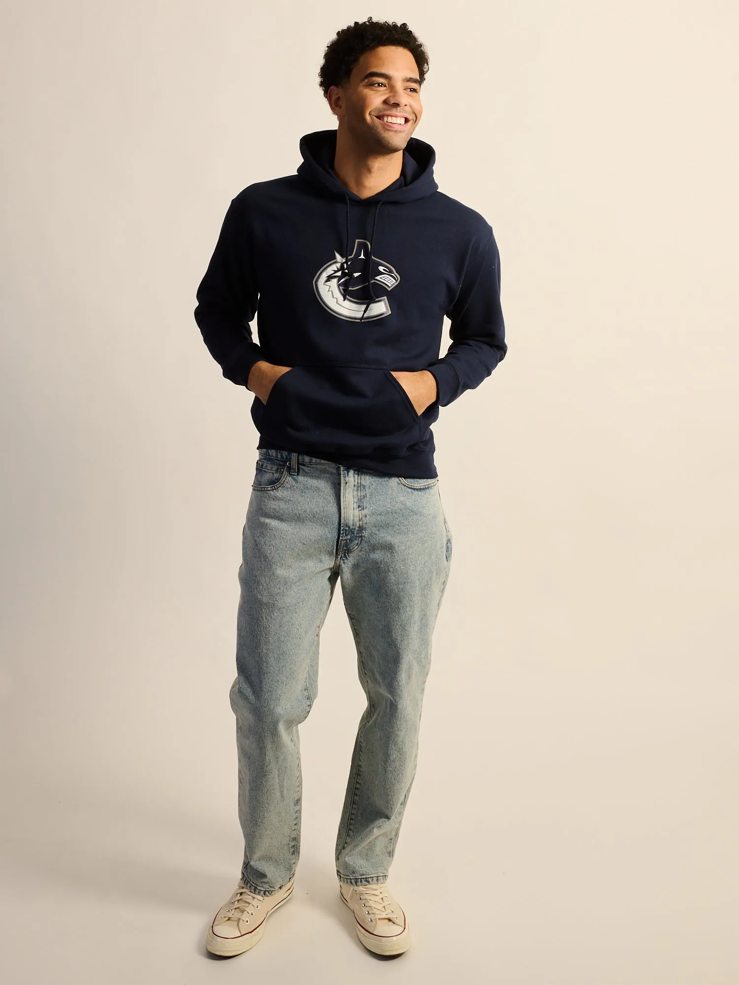 NHL VANCOUVER CANUCKS PULLOVER HOODIE sold by Boathouse product image thumbnail 5